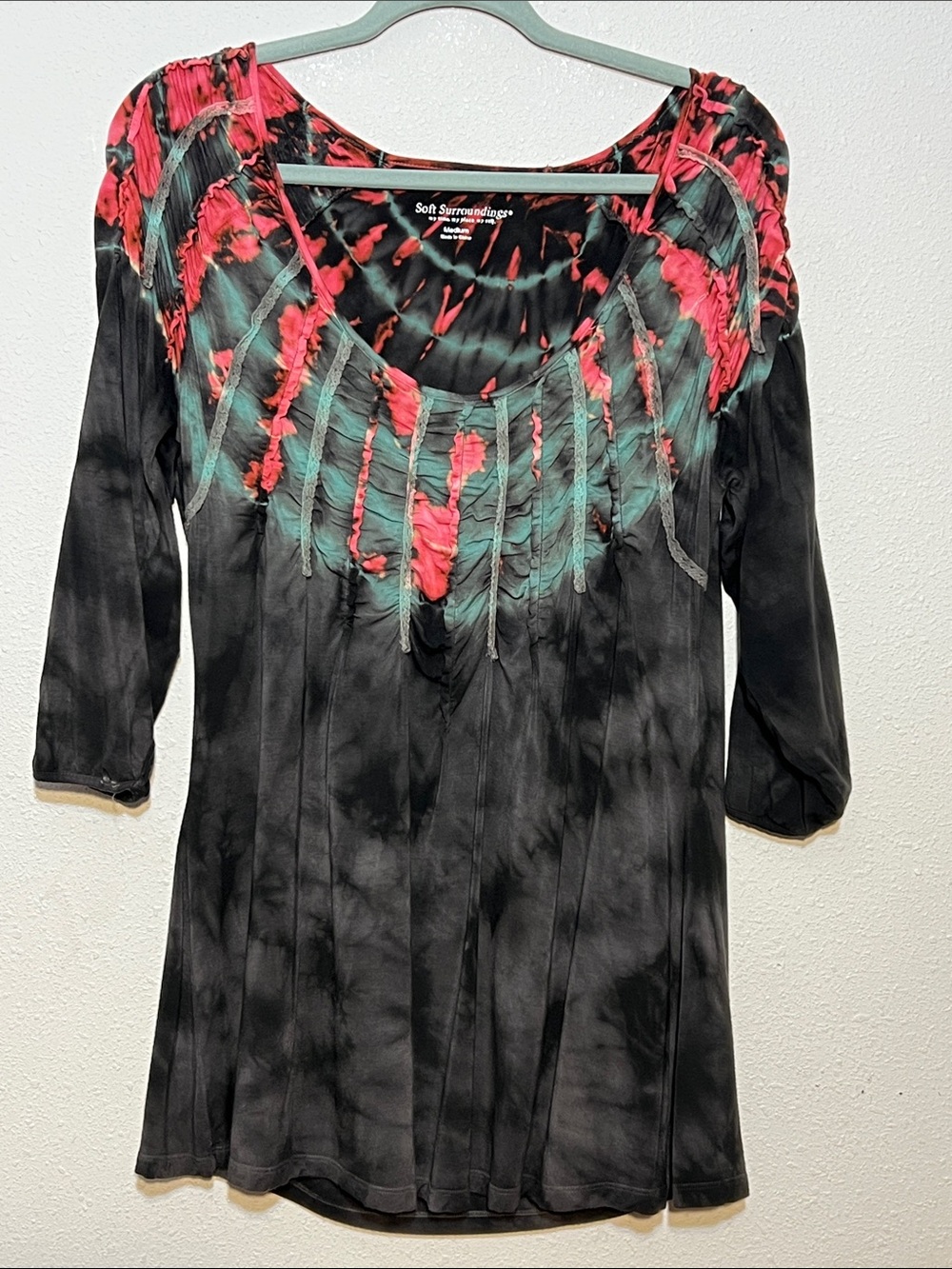 Soft Surroundings Black Tie Dye Scoop Neck Tunic with Ruged Detailing Medium